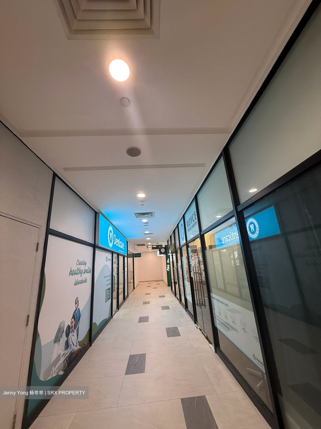 Parkway Parade (D15), Retail #578561221